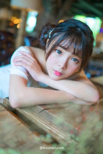 黑色天鹅绒1976意大利